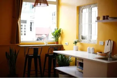 Large Window- Quiet- Old Quarter – Photos 11